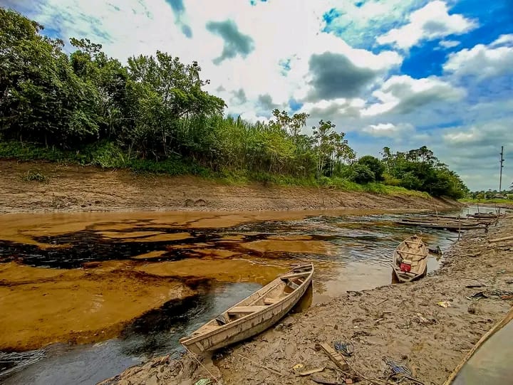 Versamento di petrolio nel fiume Marañón 