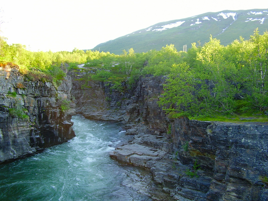 Un parque nacional en Suecia es Abisko. Uno de los mas famosos, donde la naturaleza tiene mucha personalidad